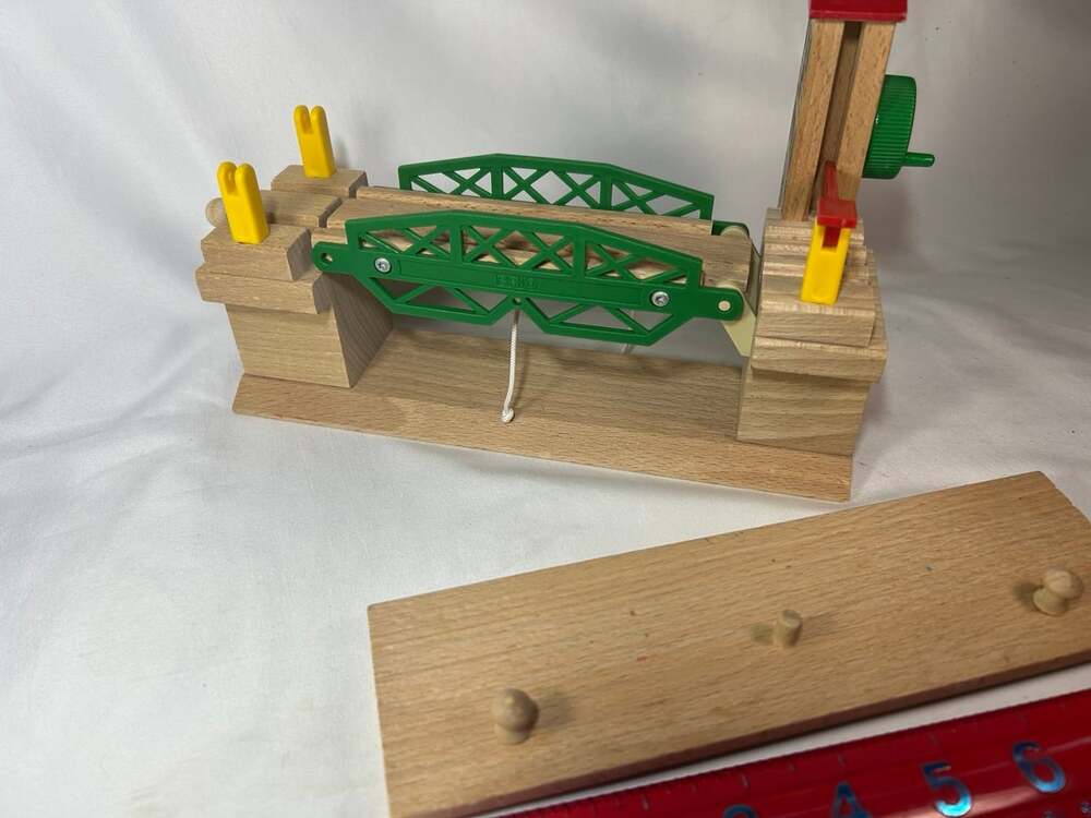 Brio Wooden Draw Bridge replacement piece and extra part ( don’t know)